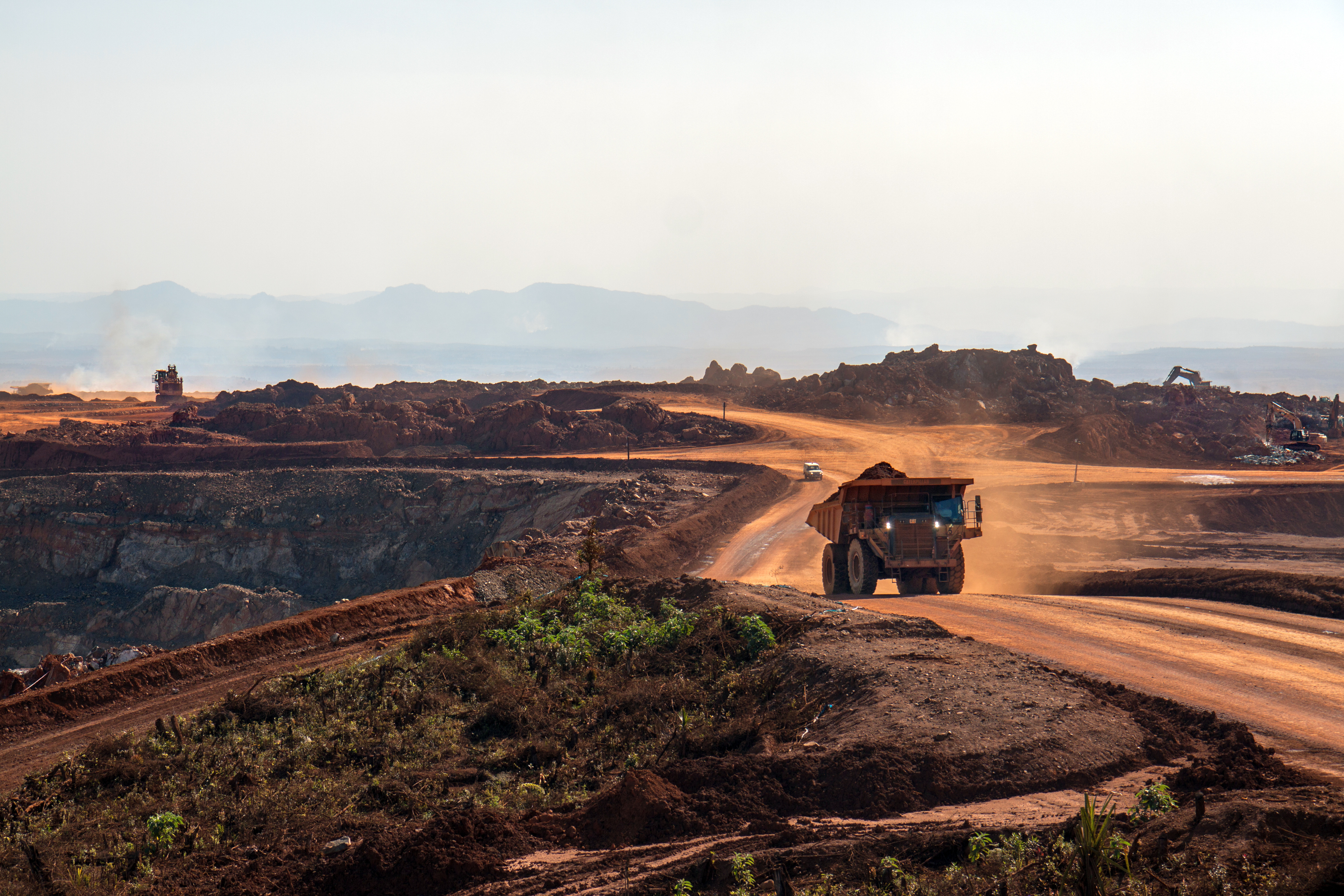 dump-truck-pit-mine.jpg
